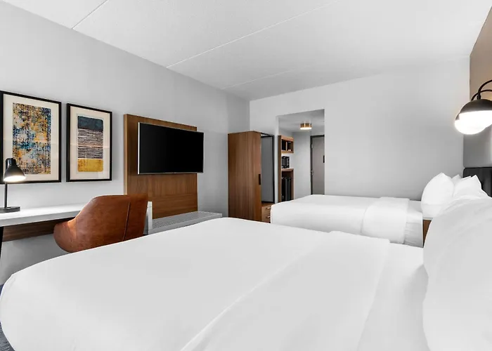 Comfort Inn & Suites York North