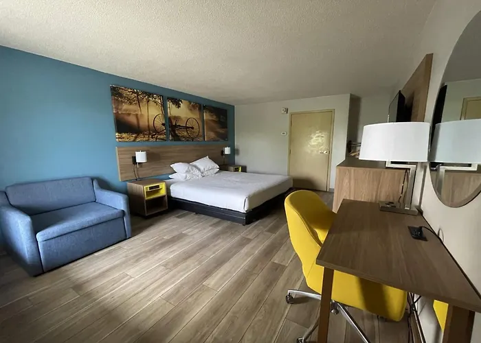 Days Inn & Suites By Wyndham York